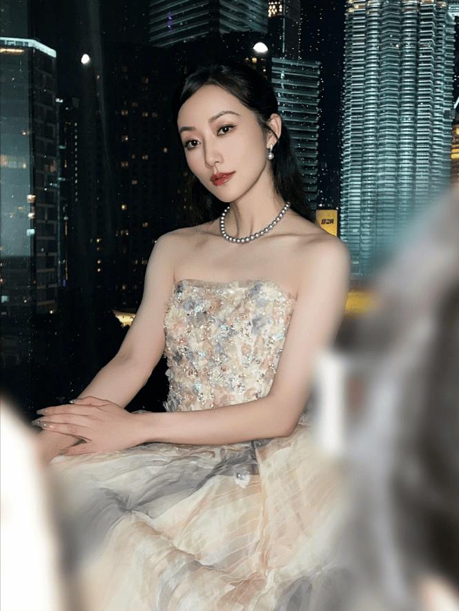 韩雪曝娱乐圈某女明星黑料,_韩雪 娱乐圈 清醒自律